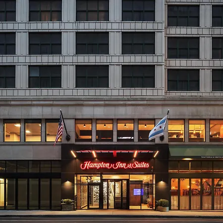 Hampton Inn & Suites Chicago-Downtown